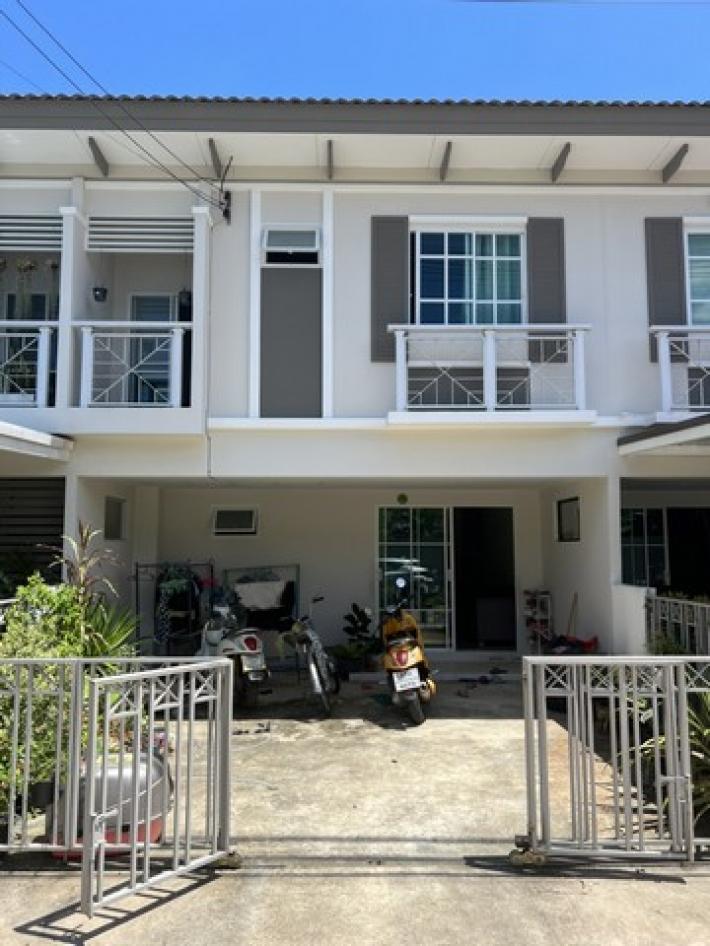For Sale : Thalang, 2-Storey Townhouse, 4 Bedrooms 3 Bathrooms