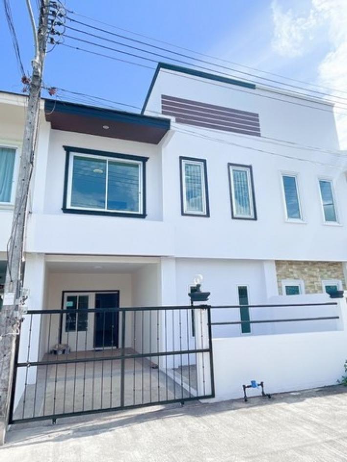 For Sales : Chalong, 2-Storey Town House, 4 bedrooms 3 bathrooms