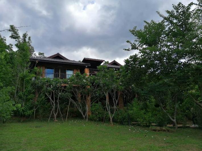 House for rent near Grand Canyon Namphrae Hangdong in Chiangmai บ้านสวนสวยให้เช่าตกแต่งครบพร้อมอยู่ พื้นที่สวนบริเวณกว้างเกือบ 2 ไร่ ใกล้แกรนด์แคนยอน น้ำแพร่ หางดง เชียงใหม่