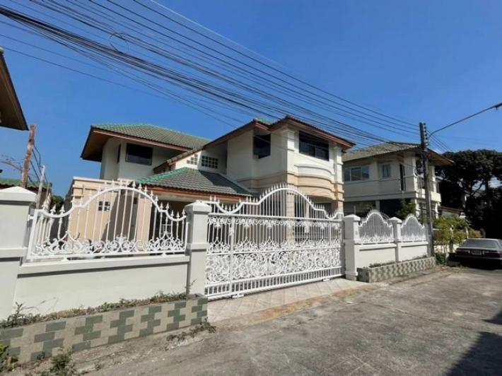 ขายบ้านเดี่ยว 2 ชั้น 3นอน บ้านสวย ใกล้ตลาดหนองมน บางแสน เนื้อที่เยอะ ราคาถูก เมืองชลบุรี ชลบุรี