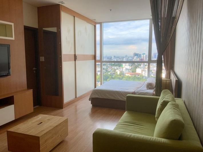 Le Luk Condominium private peaceful convenient 18th floor BTS Phra Khanong