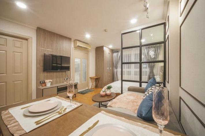 Lumpini Suite Sukhumvit 41 peaceful convenient livable 5th floor BTS Phrom Phong
