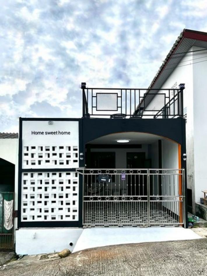 For Sale : Samkong, Black&White Town house, 2 Bedrooms 1 Bathrooms