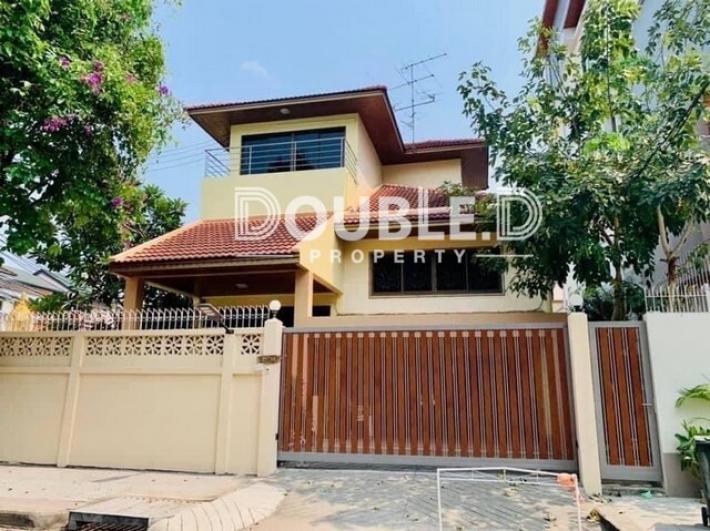 Single House sathon Naradhiwas 4 bedrooms for rent 89K Tel : 082-626-8246