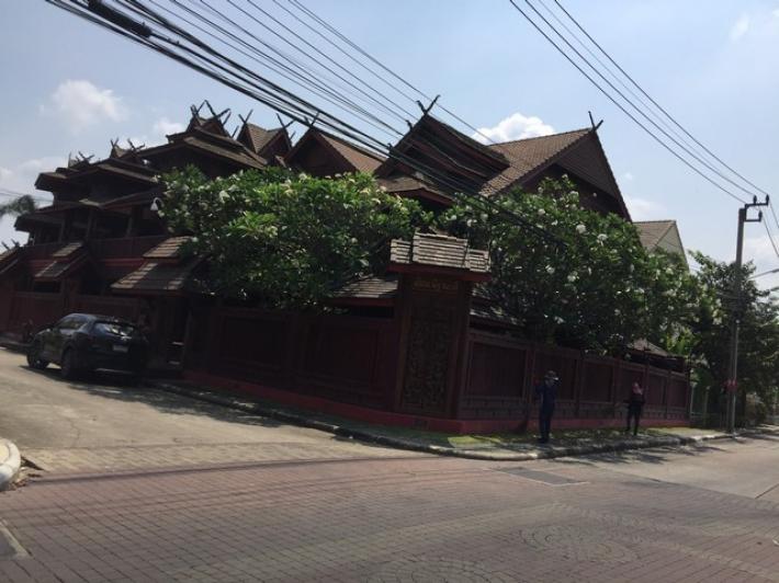 บ้าน บ้านเดี่ยว ทรงไทย พาร์คเวย์ ชาเล่ต์ รามคำแหง 190/1 ถูก กรุงเทพ