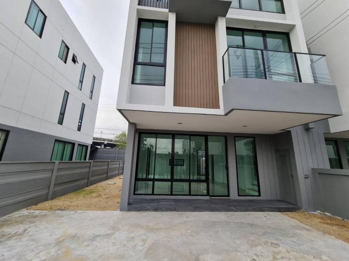 ให้เช่าบ้าน Nue noble connex house donmueang ขนาด 46 ตรว 3ห้องนอน 60,000 บาทเดือน  0958195559