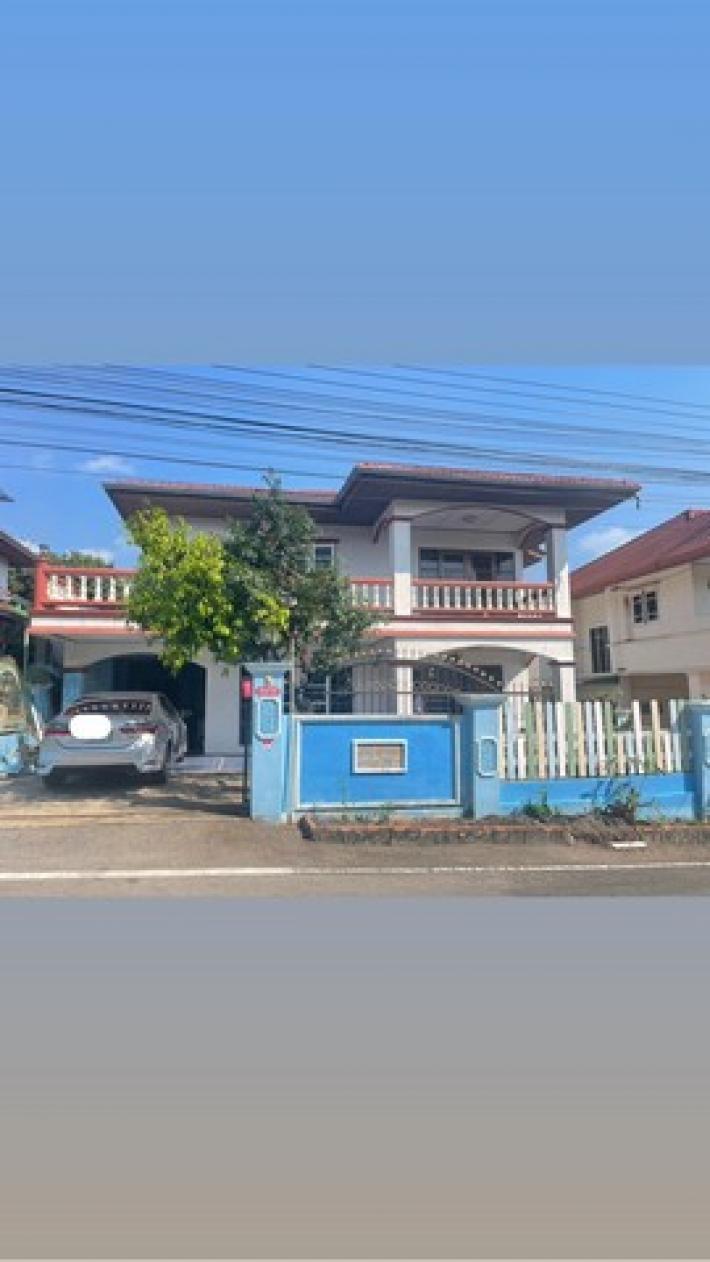 ขายบ้านเดี่ยวหลังใหญ่  หมู่บ้านเอกธานี  อ. สัตหีบ จ. ชลบุรี 60 ตารางวา ราคาถูกมากก