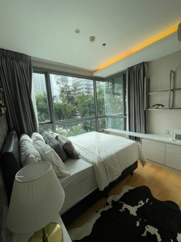 Fully-funished for rent at H Condo Sukhumvit 43 near BTS Phrom Phong