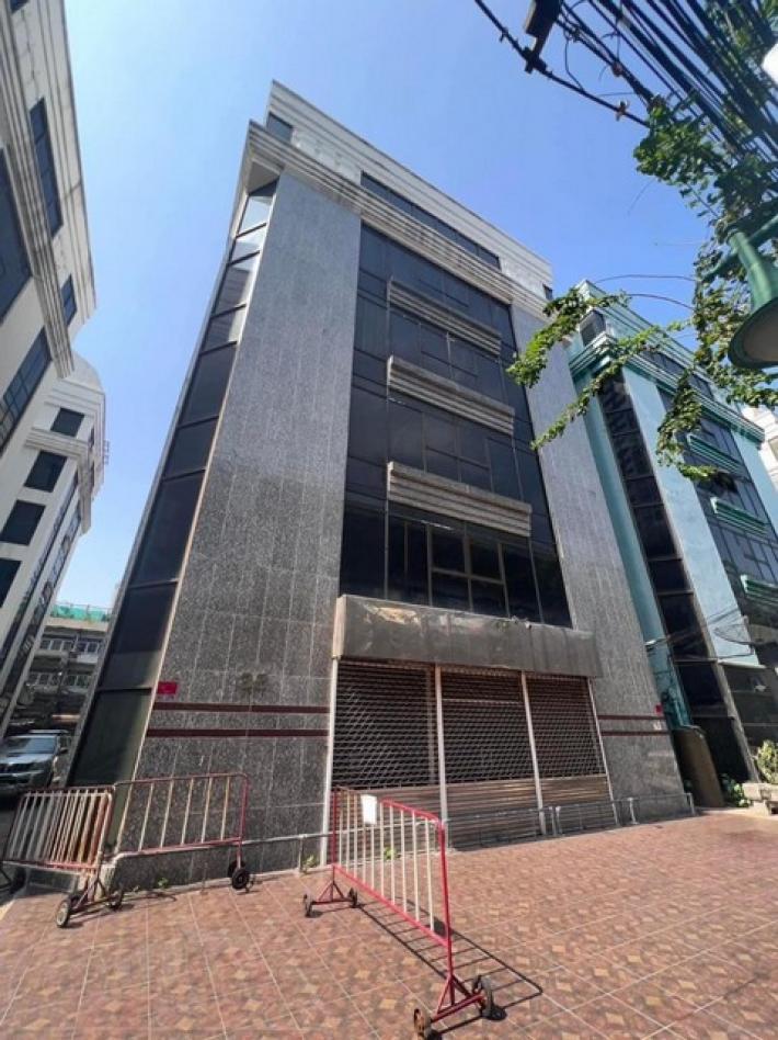 อาคารสำนักงานให้เช่า ติดถนนกรุงธนบุรี พื้นที่ใช้สอยกว่า 1,050 ตาราเมตร  7 ชั้น มีลิฟต์  ใกล้ห้างไอคอนสยาม ใกล้ BTS กรุงธนบุรี